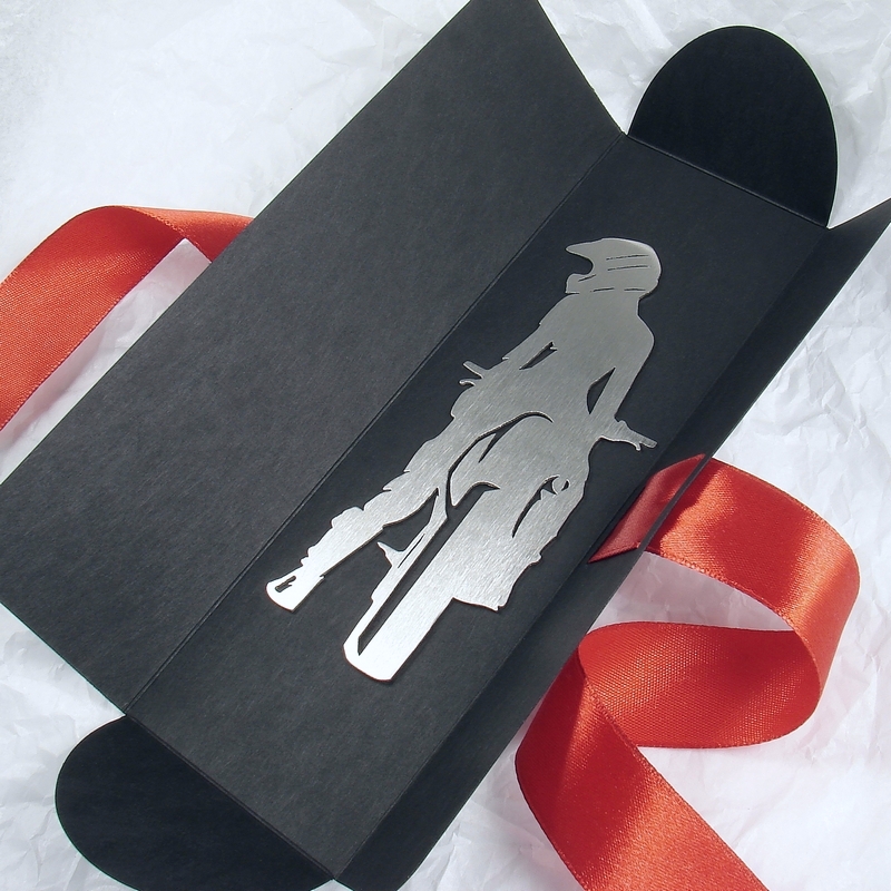 Stalowa zakładka do książki na prezent dla motocyklisty