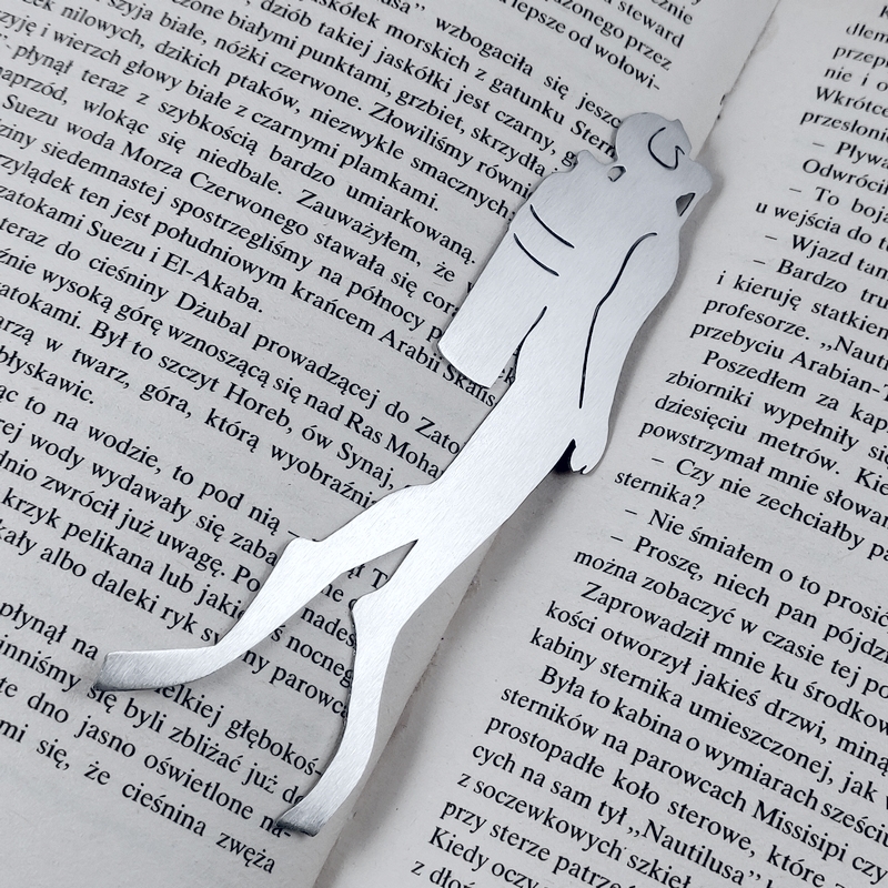 Metalowa zakładka do książek nurek z butlą