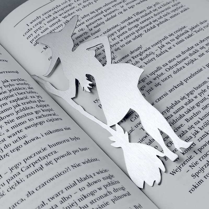 Stalowa zakładka do książki czarownica