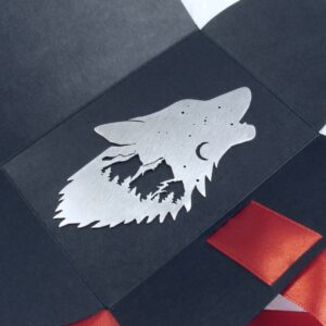 Metalowa zakładka do książki wilk