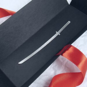 metalowa zakładka do książki katana