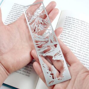 Piękna, ażurowa zakładka do książek z górami i potokiem wyciętymi w metalu